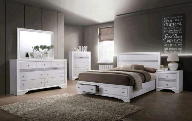 Furniture of America® Chrissy White Chest-1
