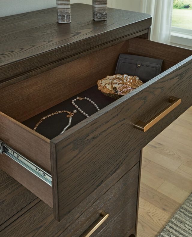 Signature Design by Ashley® Radkin Burnished Brown 5-Drawer Chest-4