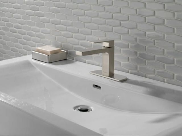 Peerless Xander® Brushed Nickel Single Handle Bathroom Faucet without Pop Up-3