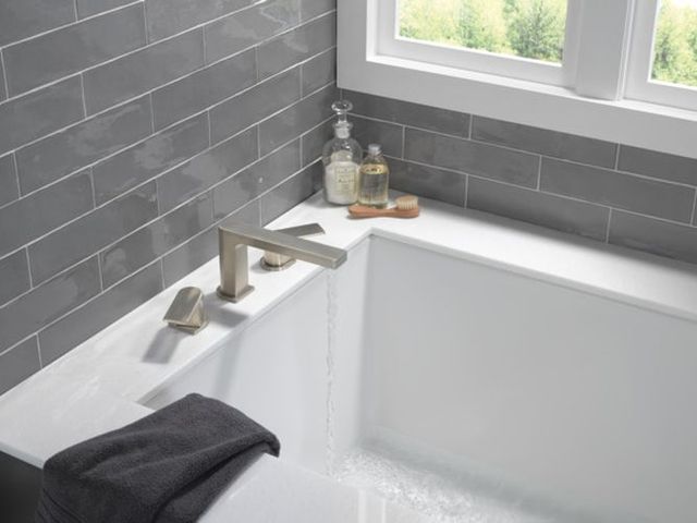 Peerless Xander® Brushed Nickel Roman Tub Trim Kit-1