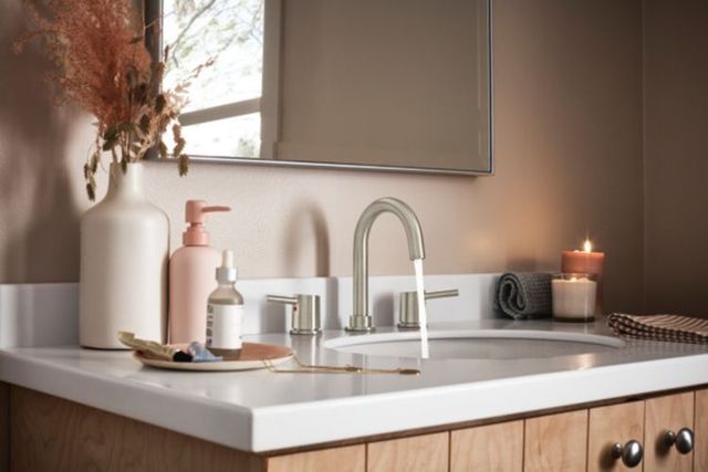 Peerless Precept® Brushed Nickel 2-Handle Widespread Bath Faucet-2