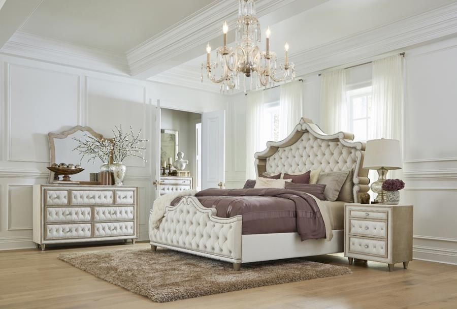 Coaster® Antonella 4-Piece Camel/Ivory King Bedroom Set | Jarons