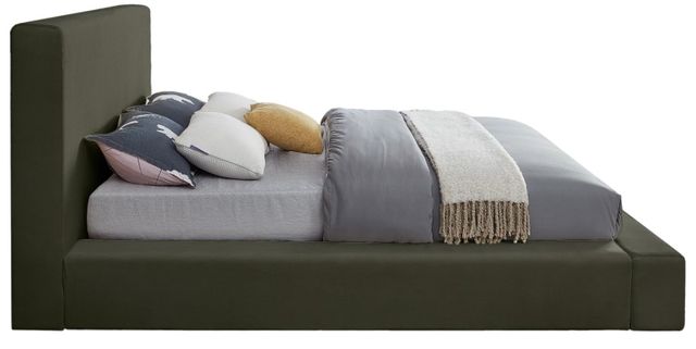 Meridian Furniture Dorian Green Queen Upholstered Panel Bed-2