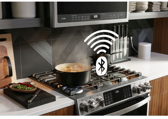 GE Profile™ 30" Fingerprint Resistant Stainless Steel Freestanding Natural Gas Range-6