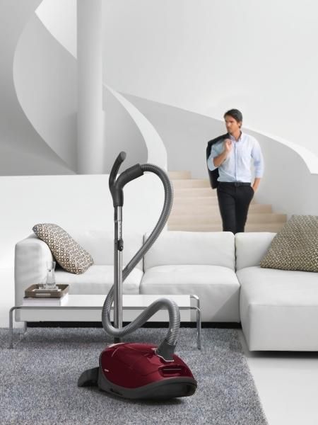 Miele Vacuum Complete C3 for Soft Carpet Tayberry Red Canister Vacuum-4