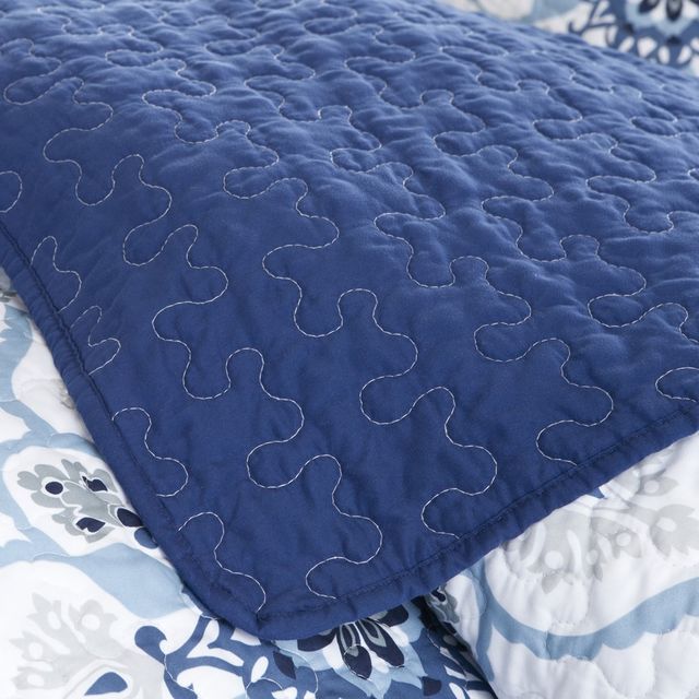 Olliix by Intelligent Design Cassy Blue Full/Queen Reversible Coverlet Set-2
