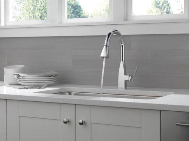 Peerless Xander® Chrome Single Handle Pull-Down Kitchen Faucet Tract Pack-2