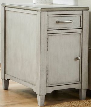 Click to view more images of the product.
