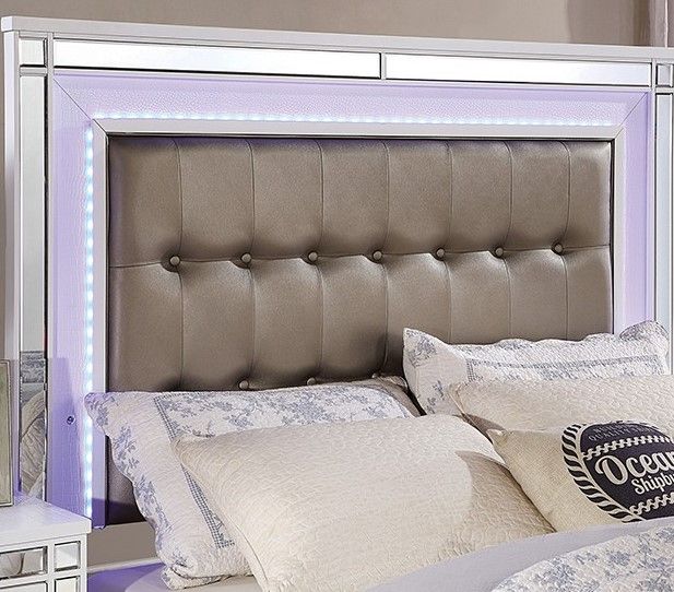 Furniture of America® Brachium White California King Panel Bed-1