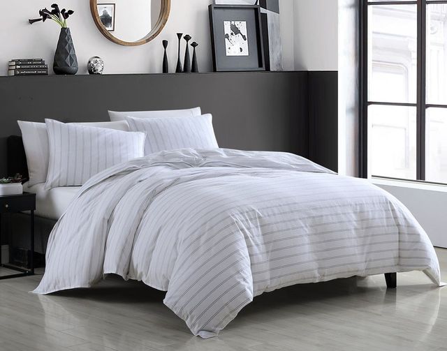 Hallmart Collectibles Verlarde 3-Piece Queen Comforter Set-0