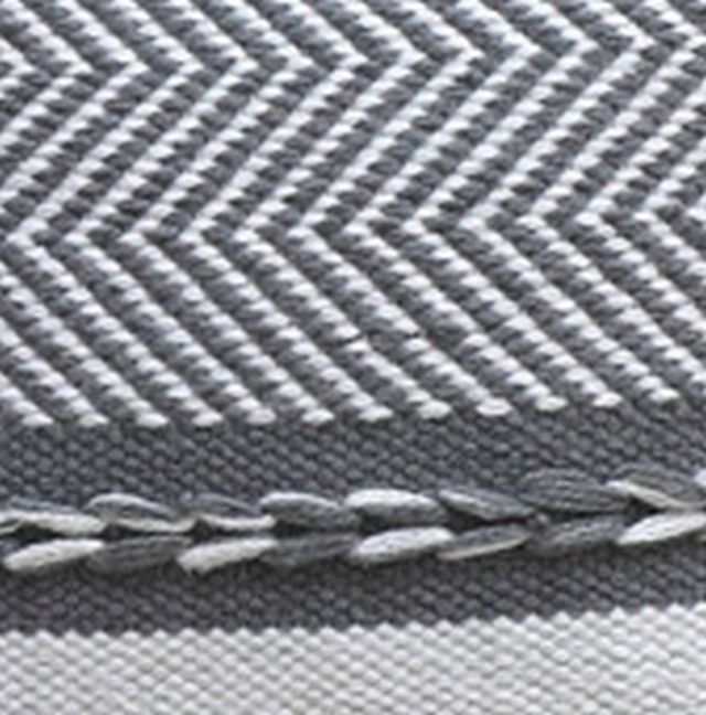 Signature Design by Ashley® Yarnley Gray/White Pillows-1