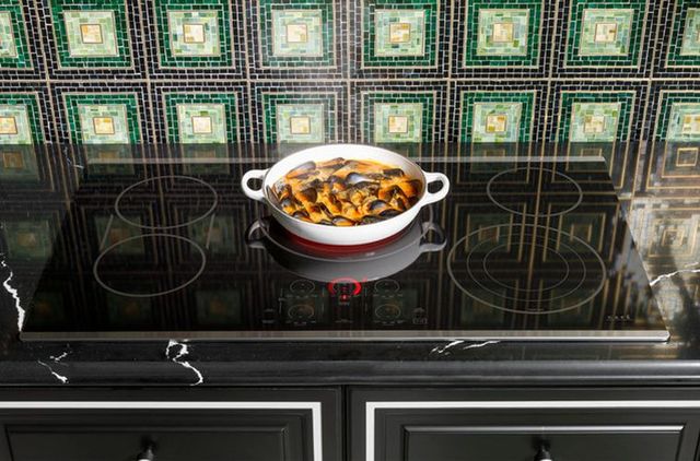 Café™ 30" Stainless Steel Electric Cooktop-1