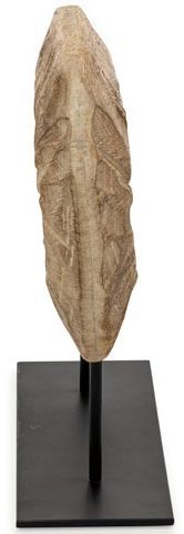 Signature Design by Ashley® Dashburn Antique White/Black Sculpture-3