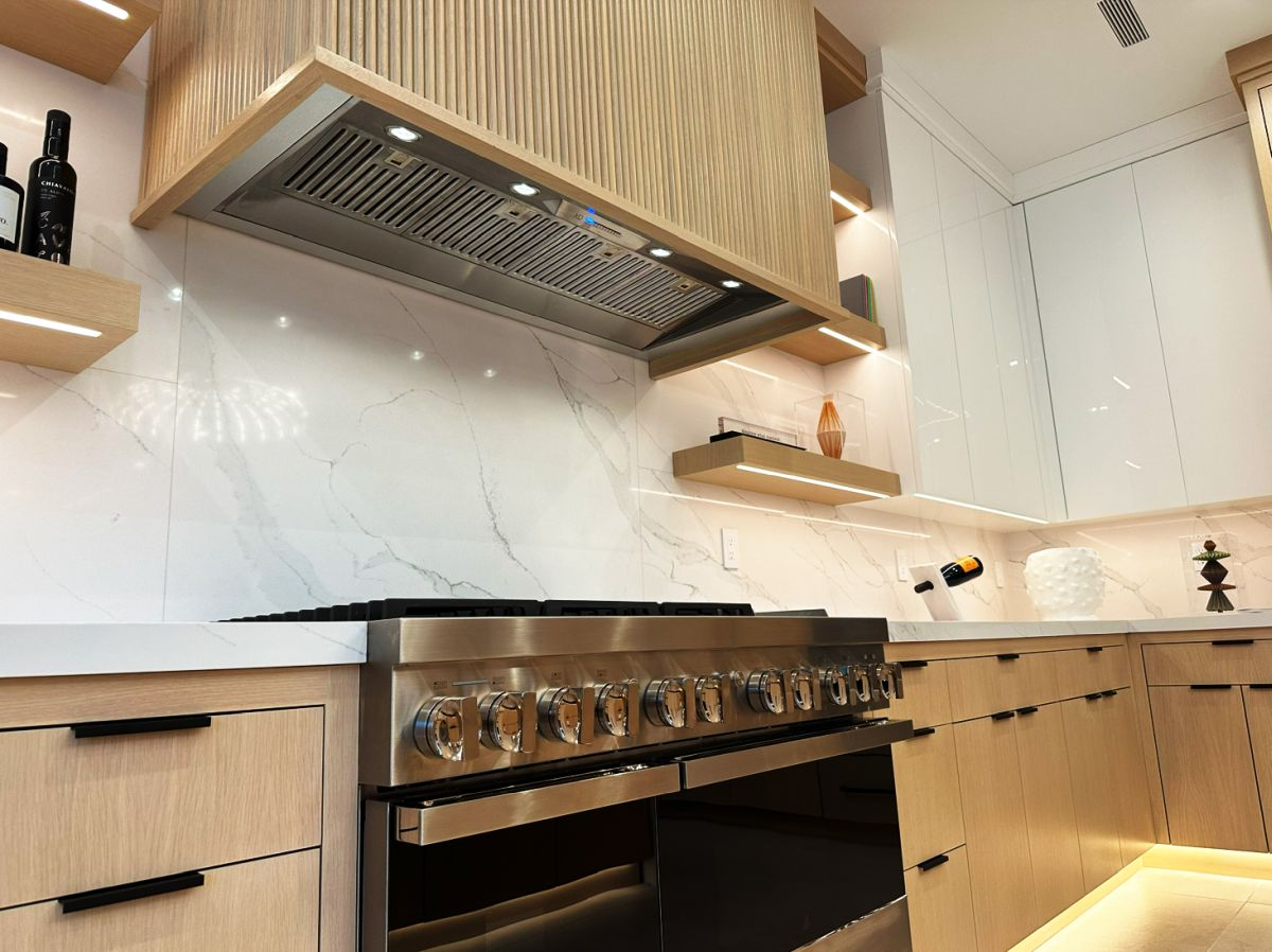 XO Fabriano Collection Insert Range Hood - Thumbnail 3