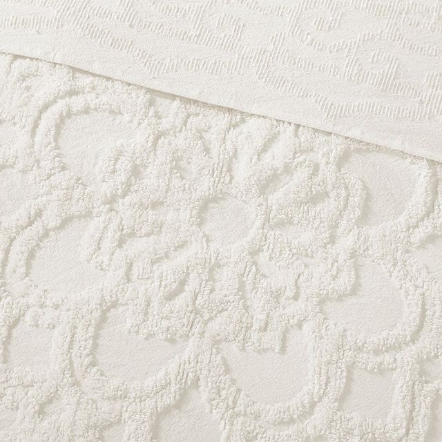 Olliix by Madison Park Ivory Full/Queen Laetitia Tufted Cotton Chenille Medallion Fringe Coverlet Set-4