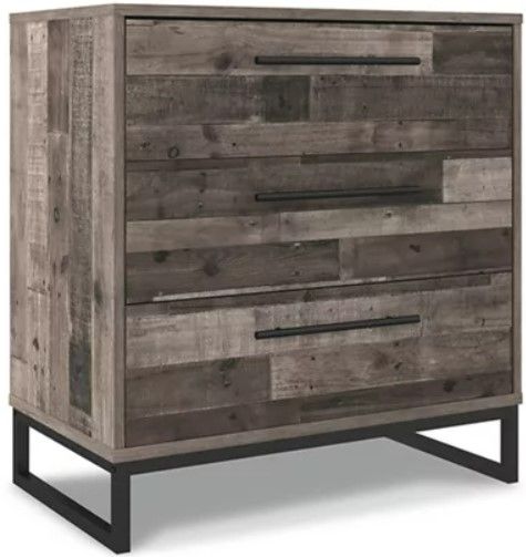 Signature Design by Ashley® Neilsville 5-Piece Multi Gray Queen Panel Headboard Set-3