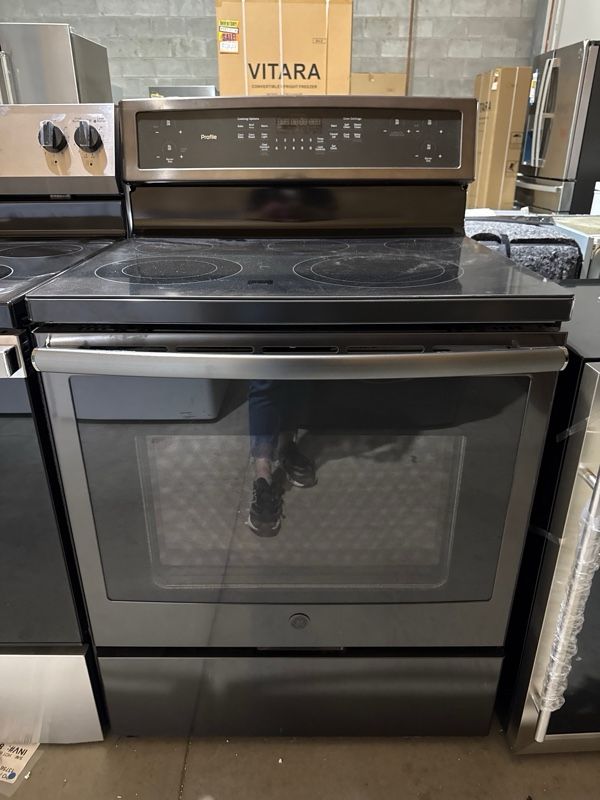 Clearance GE Profile™ 29.88" Black Stainless Steel Free Standing Electric Range-0