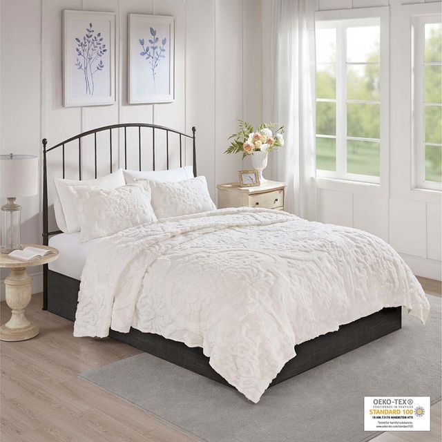 Olliix by Madison Park 3 Piece White Full/Queen Viola Tufted Cotton Chenille Damask Coverlet Set-1