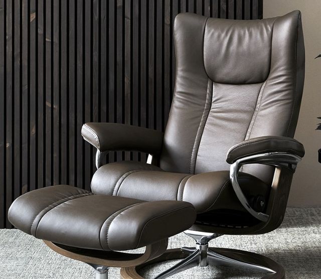 Stressless® by Ekornes® Customizable Wing Medium Manual Recliner and Ottoman with Signature Base-1