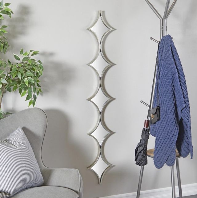 Deco Marche Silver Slim Stacked Chain 5-Layer Wall Mirror with Diamond Pattern-3