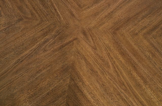 Signature Design by Ashley® Chadworth Medium Brown Round Cocktail Table-4