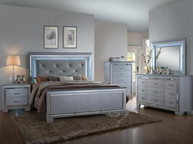Crown Mark Lillian Gray Queen Upholstered Panel Bed-3