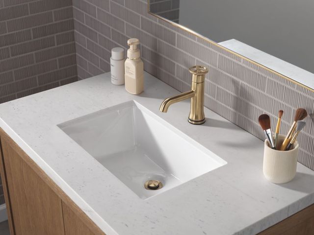 Delta Trinsic® Champagne Bronze Touch2O Bathroom Faucet with Touchless Technology with Lever Handle-4