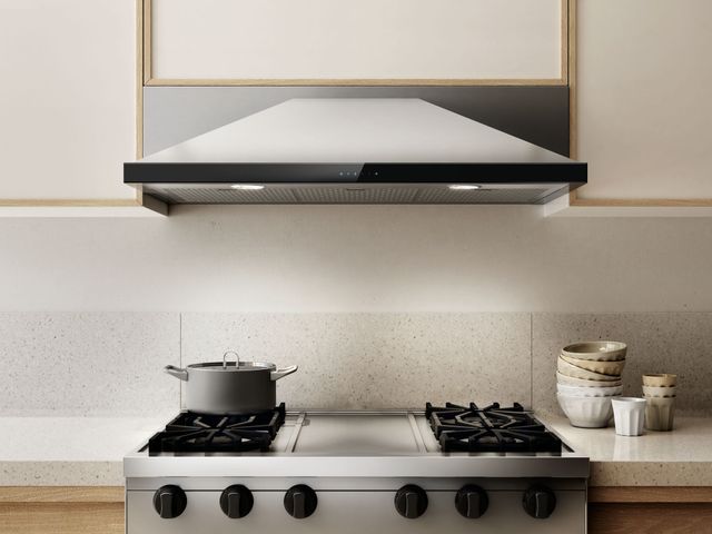 Elica Techne Series Modena 30" Stainless Steel Under Cabinet Range Hood with Black Glass Trim-4