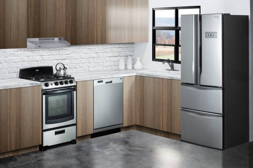 Summit® 24" Black Gas Range with Convertible Hood-5