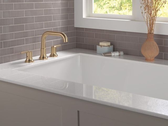 Delta Trinsic® Champagne Bronze Two Handle Lever Roman Tub Faucet Trim-3