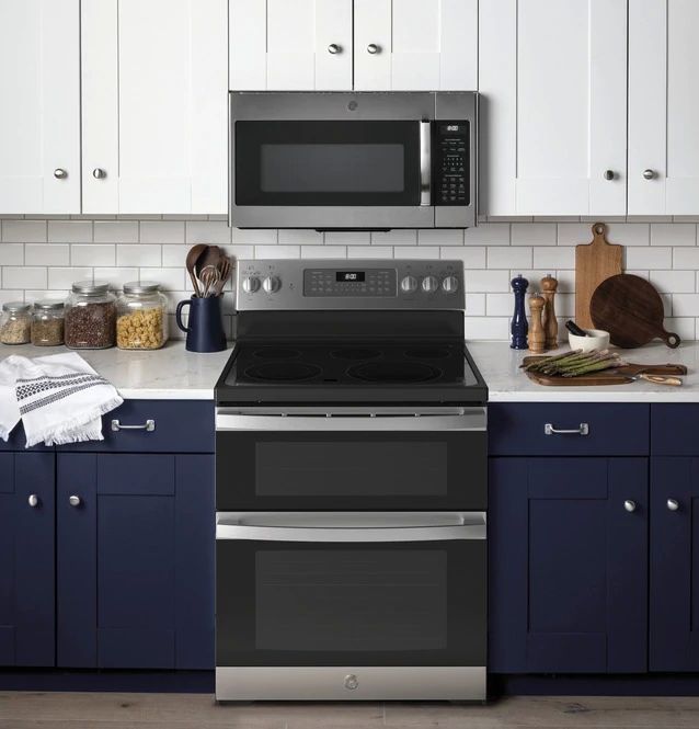 GE® 30" Stainless Steel Freestanding Electric Range-4