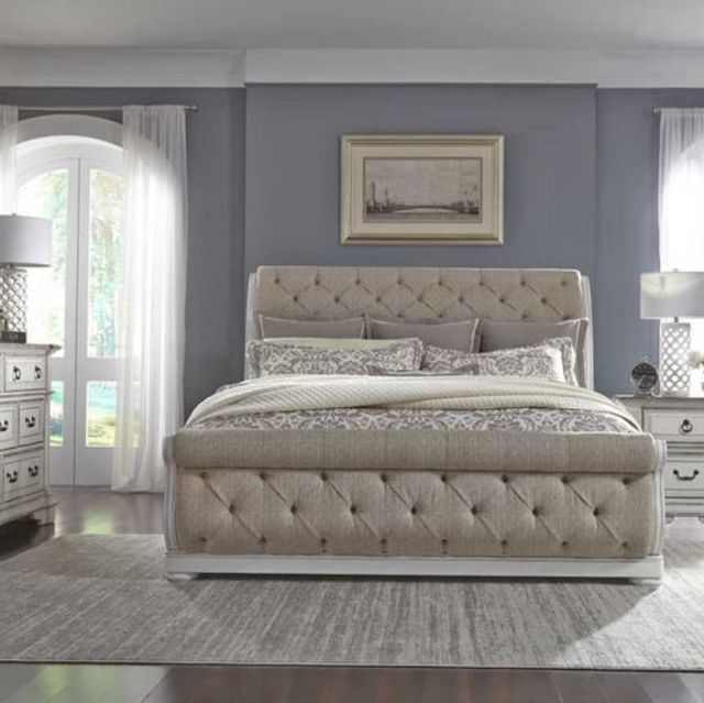 Liberty Furniture Abbey Park 4-Piece Antique White Queen Upholstered Sleigh Bed Set