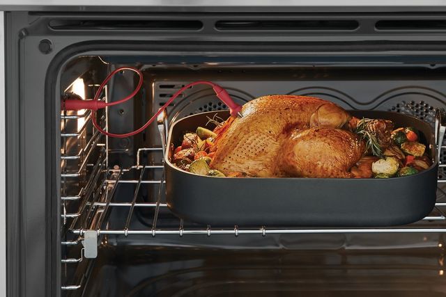 Frigidaire Professional® 36'' Stainless Steel Pro Style Dual Fuel Natural Gas Range-10
