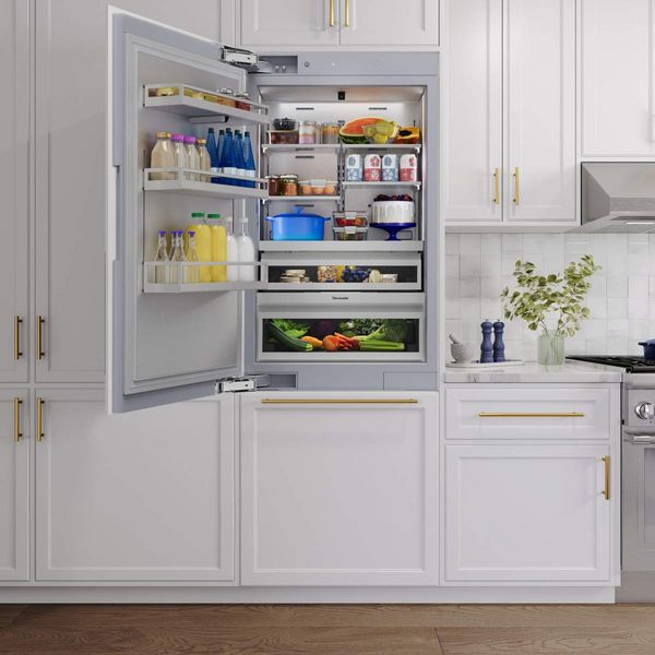 Thermador Freedom 30 in. 16.6 Cu. Ft. Panel Ready Built In Counter Depth Bottom Freezer Refrigerator