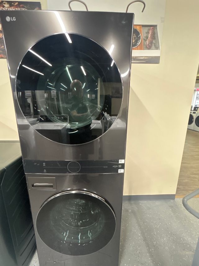 OUT OF BOX LG Black Steel Gas Laundry Center, 4.5 Cu. Ft. Washer, 7.4 Cu. Ft. Dryer-0