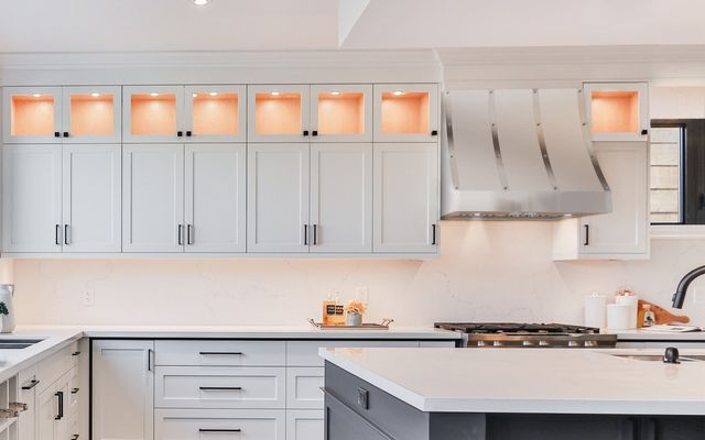 Elica Disegno Series Catania 36" Stainless Steel Wall Mounted Range Hood-1