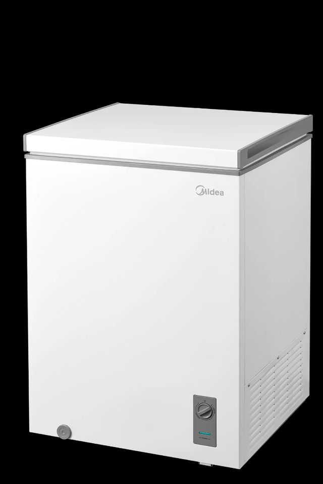 Midea 5.1 cu. ft. Convertible Chest Freezer with Removable Storage Basket-2