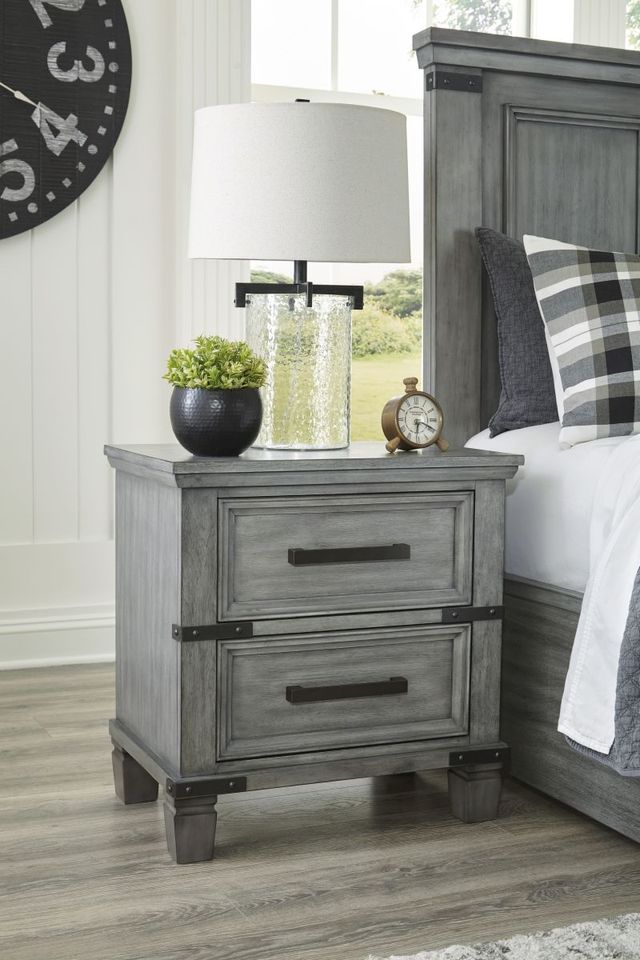 Signature Design by Ashley® Russelyn Gray Nightstand-7