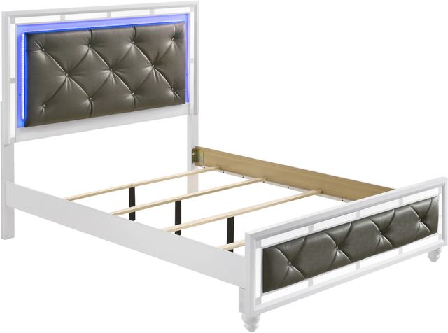 Coaster® Whitaker White Queen Bed-1