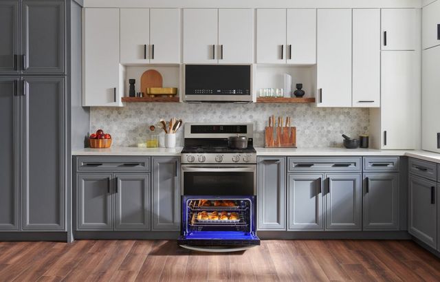 LG 30" Stainless Steel Freestanding Gas Range -12