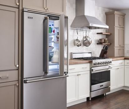 Viking® 3 Series 30" Valentine Chimney Wall Hood with Standard Ventilator-3