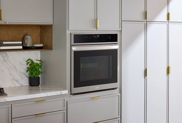 LG 30" PrintProof Stainless Steel Single Electric Wall Oven