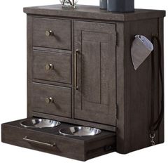 Liberty Furniture Modern Farmhouse Flea Market Dusty Charcoal Pet Feeder