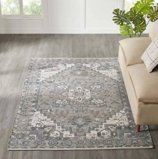 Renwil® Pongola 7'x10' Area Rug-4