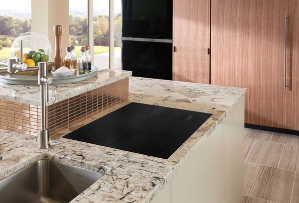 Wolf 30" Black Induction Cooktop