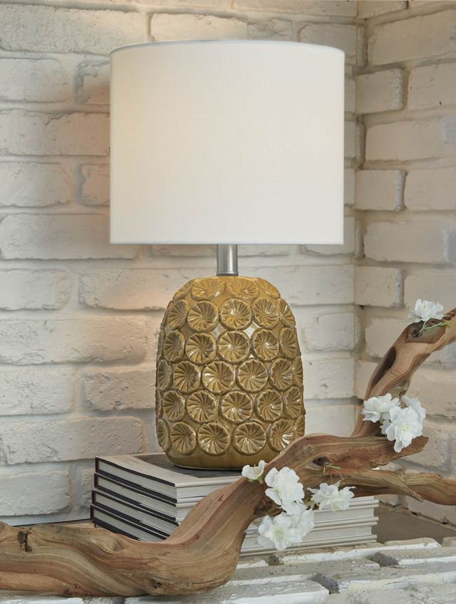 Signature Design by Ashley® Moorbank Amber Ceramic Table Lamp-2