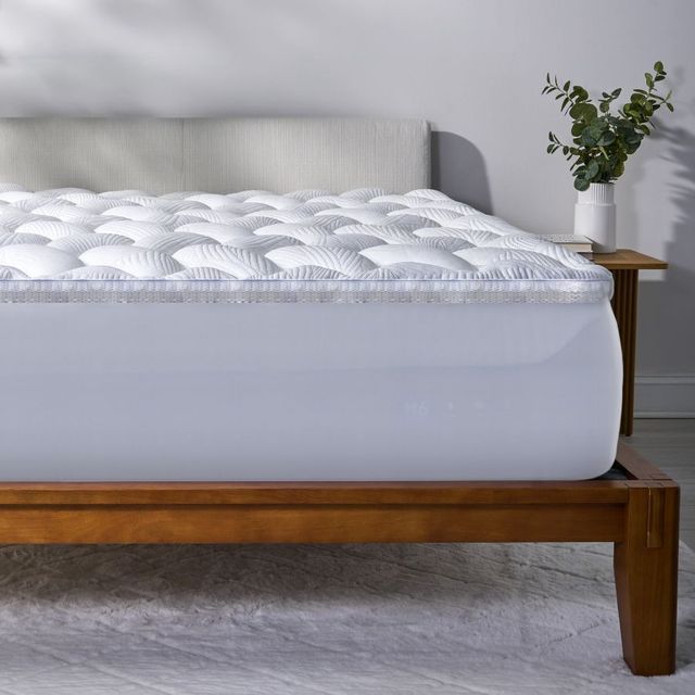 BEDGEAR® React™ Pro Performance® Queen Mattress Topper-2