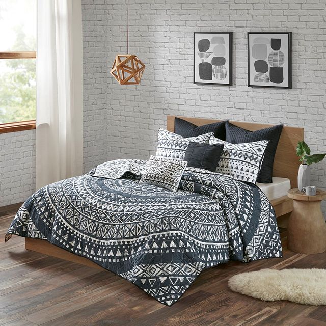 Olliix by Urban Habitat Larisa 7 Piece Black King/California King Cotton Reversible Coverlet Set-3