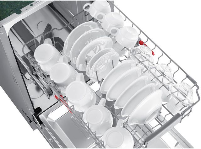 Samsung 18" Fingerprint Resistant Stainless Steel Built In Dishwasher-9