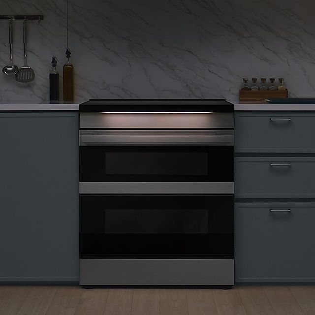 Samsung Bespoke 30-Inch Fingerprint Resistant Stainless Steel Slide-In Induction Range Samsung Bespoke 30-Inch Fingerprint Resistant Stainless Steel Slide-In Induction Range